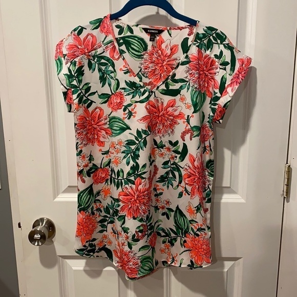 Express Silky V Neck Floral Top EUC - Picture 1 of 8